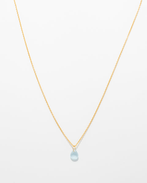Gota de aguamarina dorada