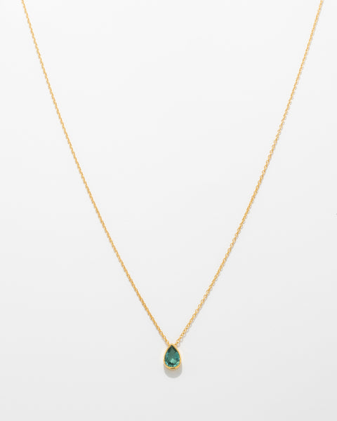 Collar de gota de esmeralda de ORO