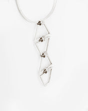 Carregar imagem no visualizador da galeria, Gargantilha Geométrica
