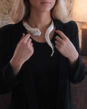 Carregar imagem no visualizador da galeria, Gargantilha Cobra
