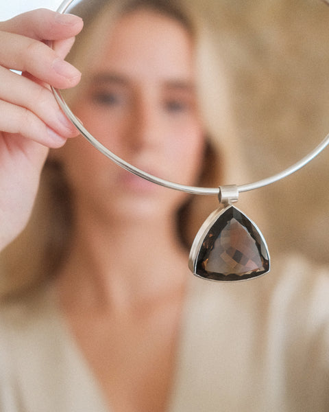 Gargantilha com Quartz Fumado
