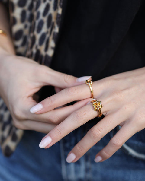 Double Knot Ring