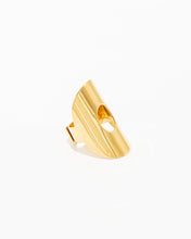 Load image into Gallery viewer, Oval Plate Ring
