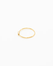 Load image into Gallery viewer, Zirconia Navette Ring
