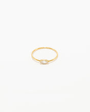 Load image into Gallery viewer, Zirconia Navette Ring

