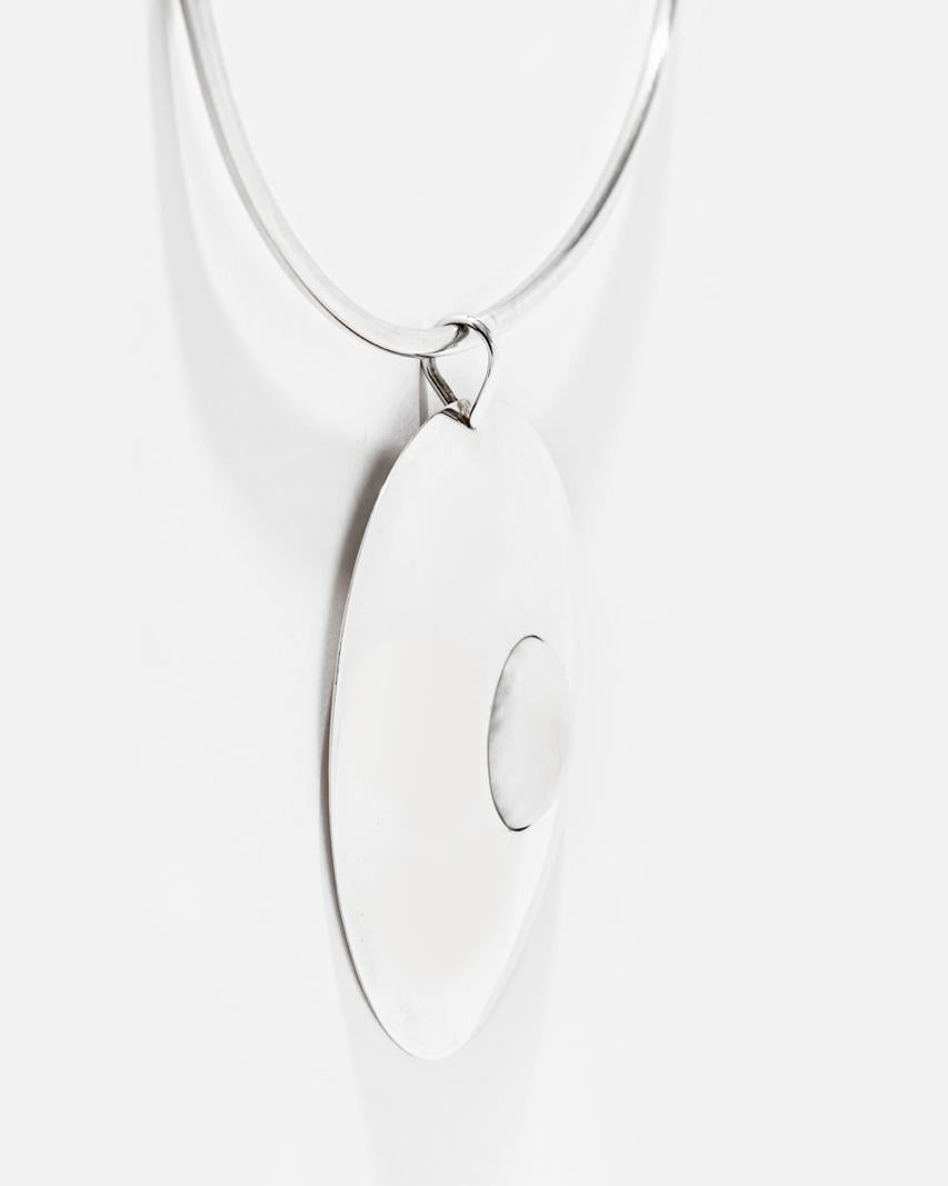 Gargantilha Medalhão com Pérola